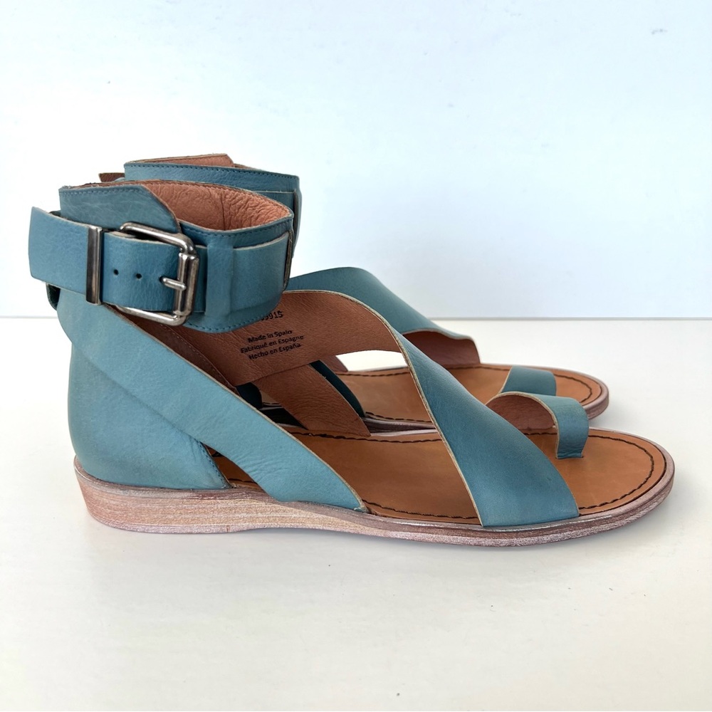 FREE PEOPLE Vale Blue Leather Ankle Buckle Strap Flat Boot Sandals Sz 41 NWOB - Picture 2 of 15